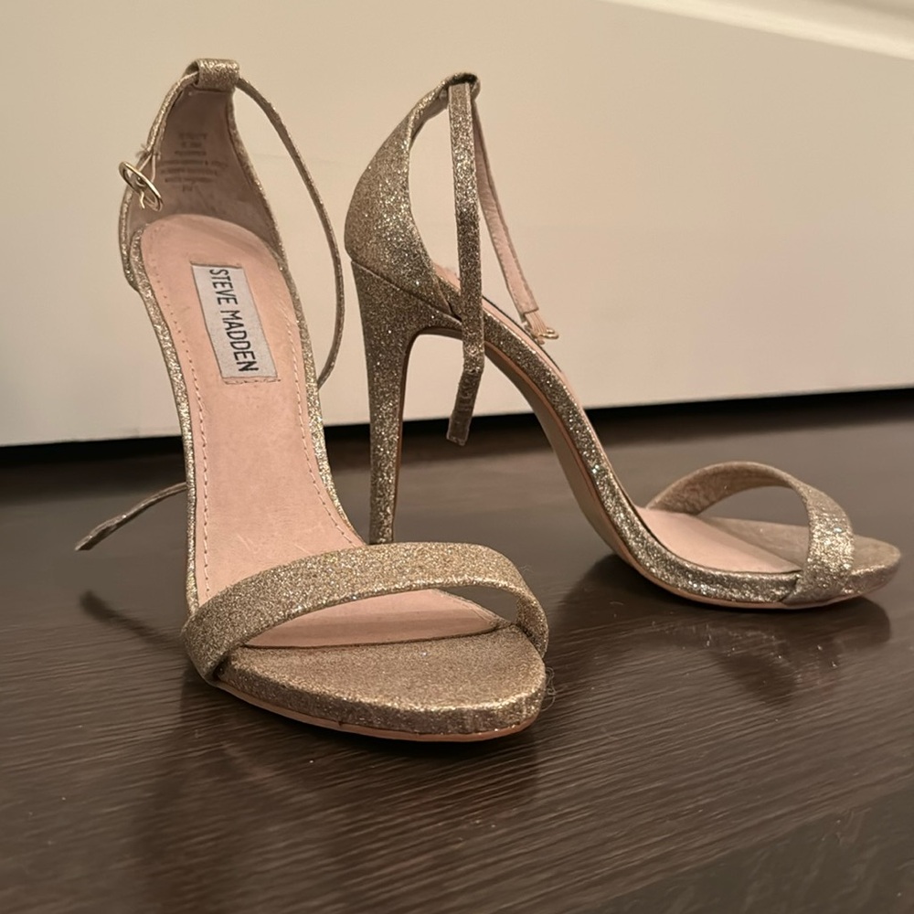 Steve Madden Stecy Gold Sparkle Heels Size 5.5